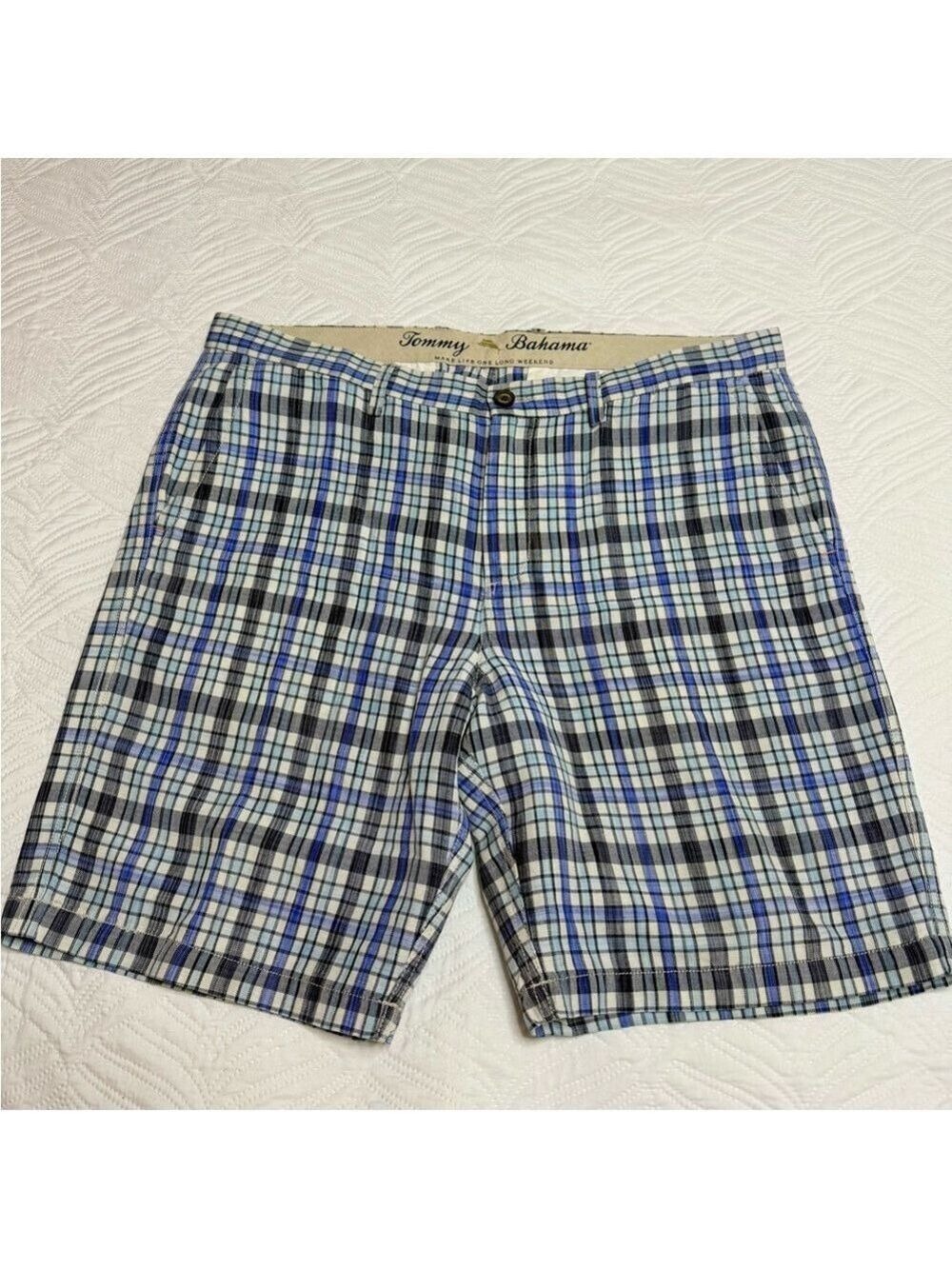 Tommy Bahama men’s Multi-Colored Checkered Shorts. Size 35